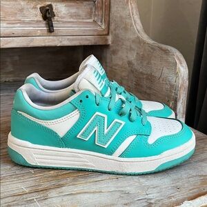 🩶 New Balance 480 sneakers leather teal and white size 2